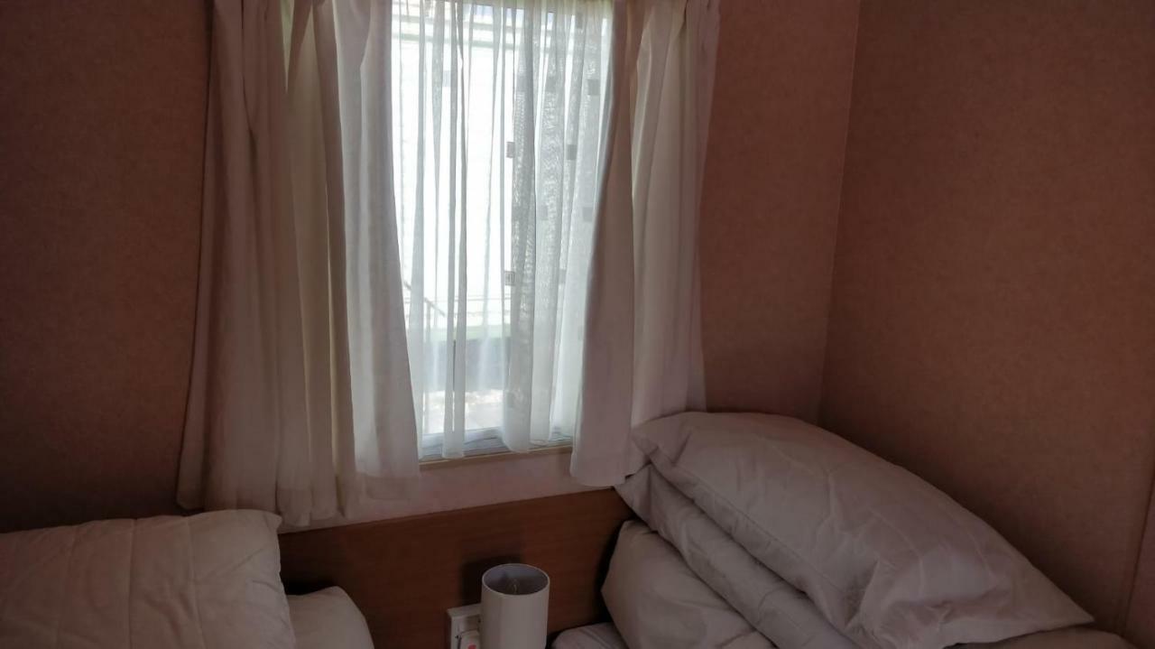 8 Berth Sealands Campsite *