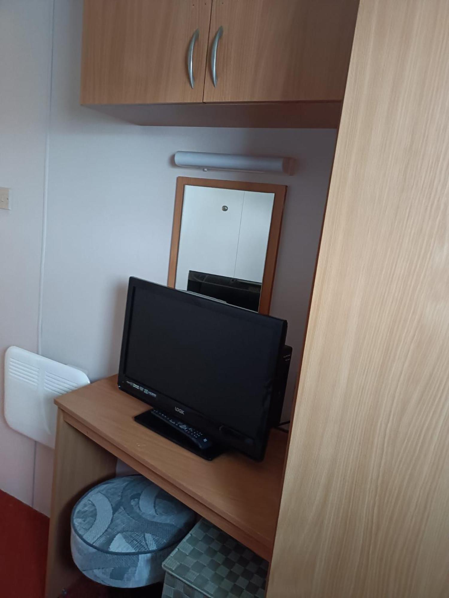 8 Berth Sealands *