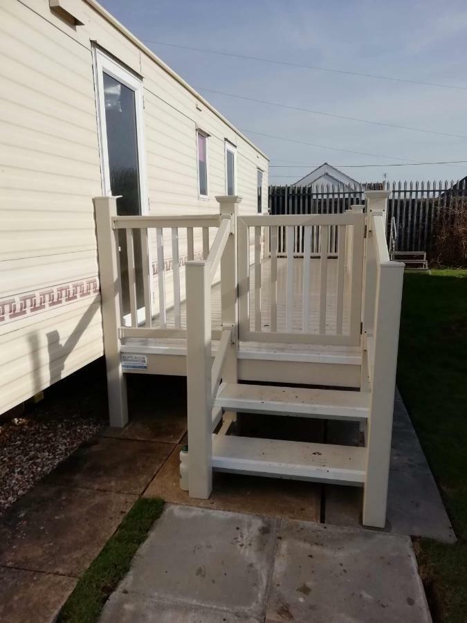 8 Berth Sealands *