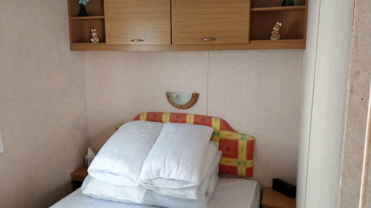 Camping 8 Berth Sealands *